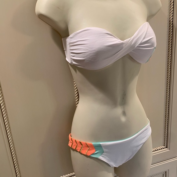 L*Space White &Coral Strapless Chevron Bikini XS S - Picture 3 of 9